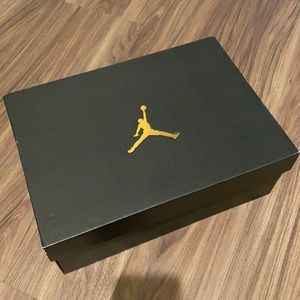 Nike Air Jordan shoes empty box